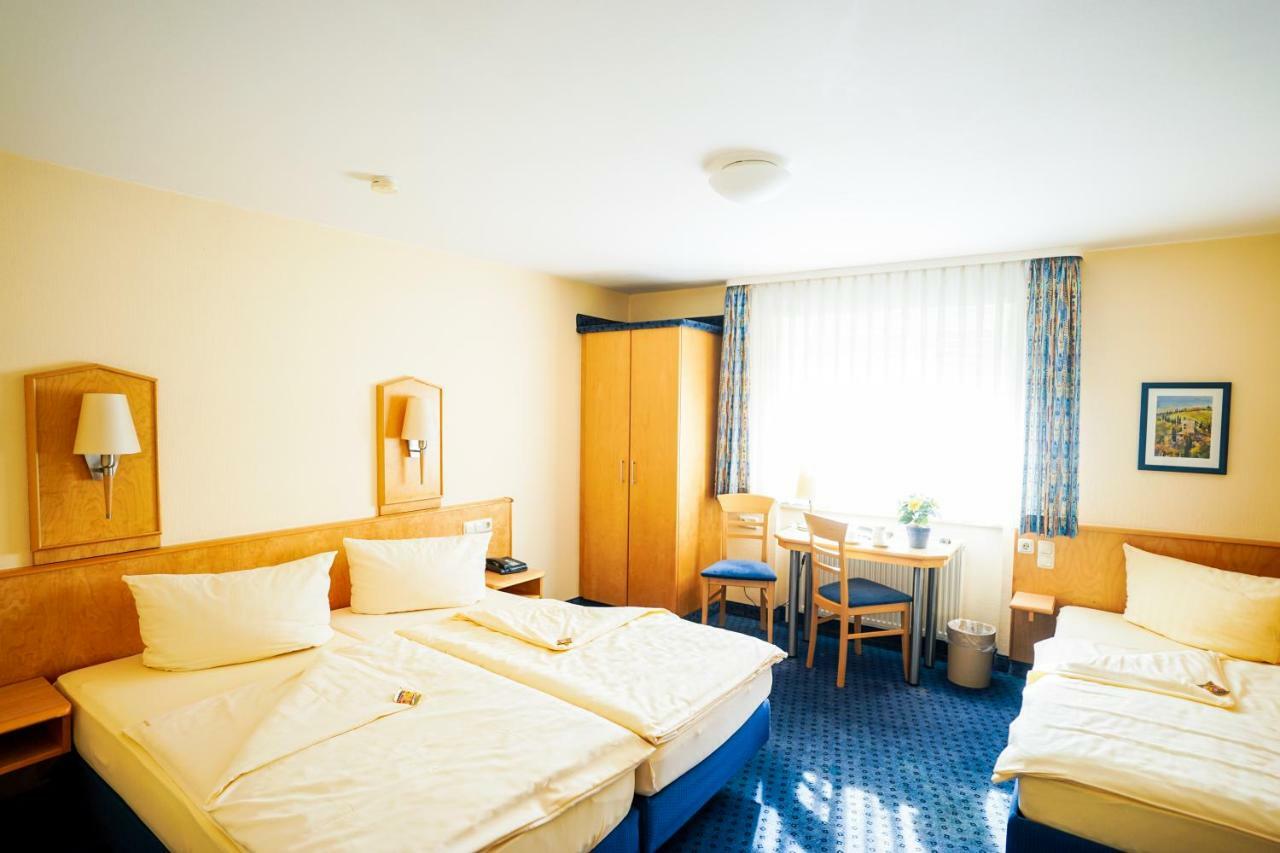 Hotel Sauer Garni นอยอีเซินบวร์ก ภายนอก รูปภาพ