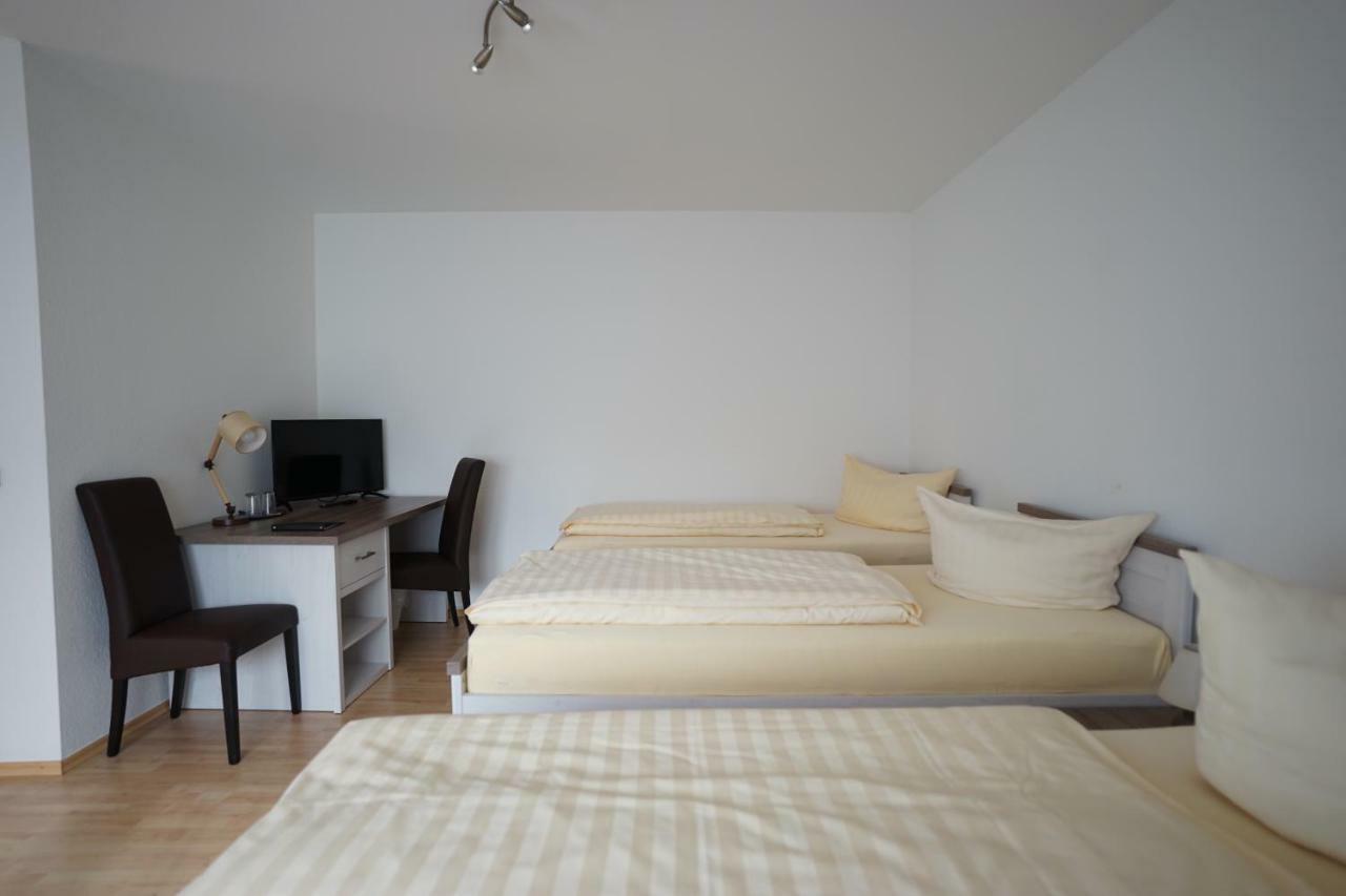 Hotel Sauer Garni นอยอีเซินบวร์ก ภายนอก รูปภาพ